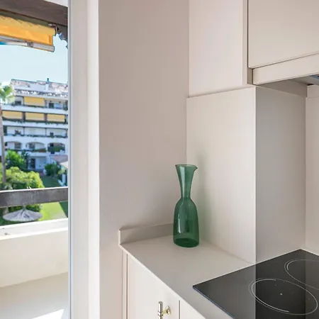Appartement Stylish In Golden Mile At 300m From The